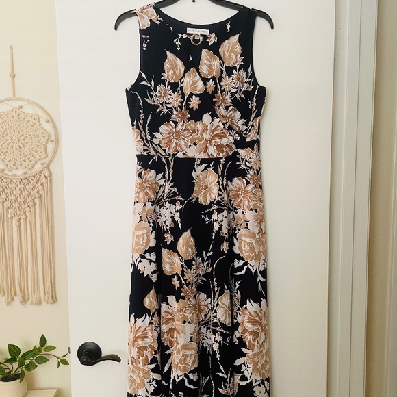 Sandra Darren Women's Floral-Print Keyhole Maxi Dress - Picture 6 of 7